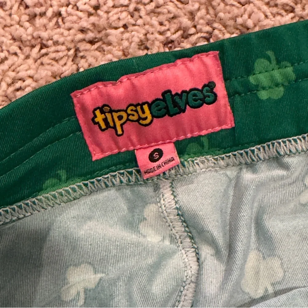Tipsy Elves Small St. Pat’s Day Lucky Shamrock Leggings - Picture 2 of 3
